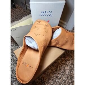 Oliver Jeffers x FEIT Youth Indoor Slipper Size EU 33